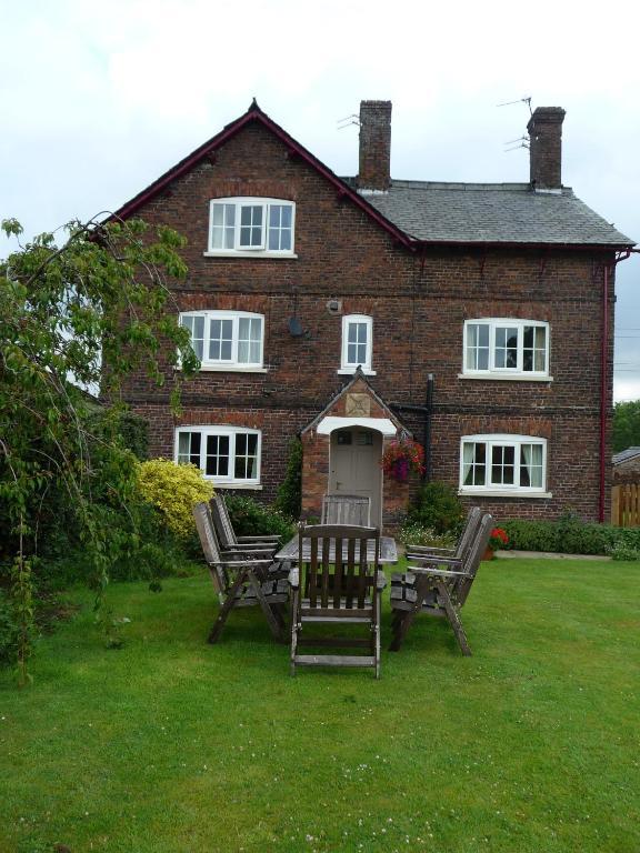 Birtles Farm Bed&Breakfast Knutsford Exterior foto